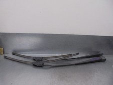 1780737 BRAS D ESSUIE-GLACE AVANT DROIT / 1780739 / 4774676 POUR FORD TRANSIT CA