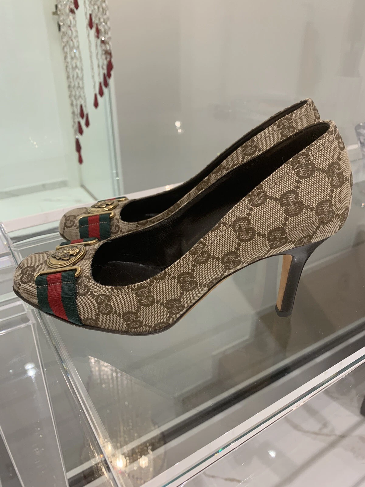 Chaussures à talons monogramme pour femmes Gucci en toile GG 38,5C