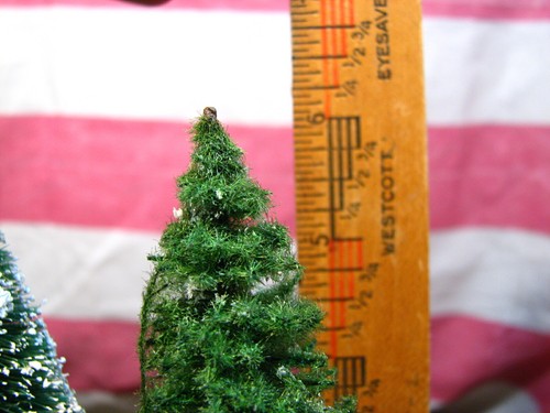 5 Pine Evergreen Trees, 4 Snow Covered, 1 Is Dept 56 Tree & 1 Bare Flocked Tree - Picture 5 of 11