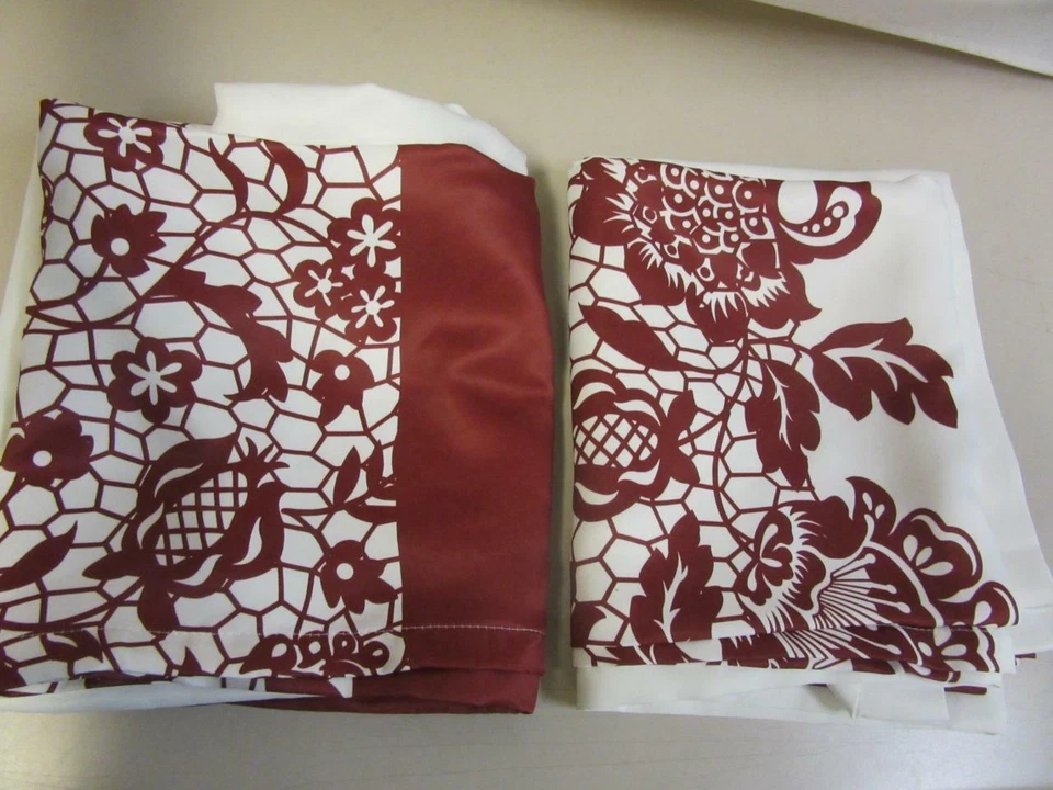 Paquete de 2 cortinas de ventana de oscurecimiento de habitación con estampado de jardín de finca decoración exuberante - 52" x 84" Foto 2 de 4