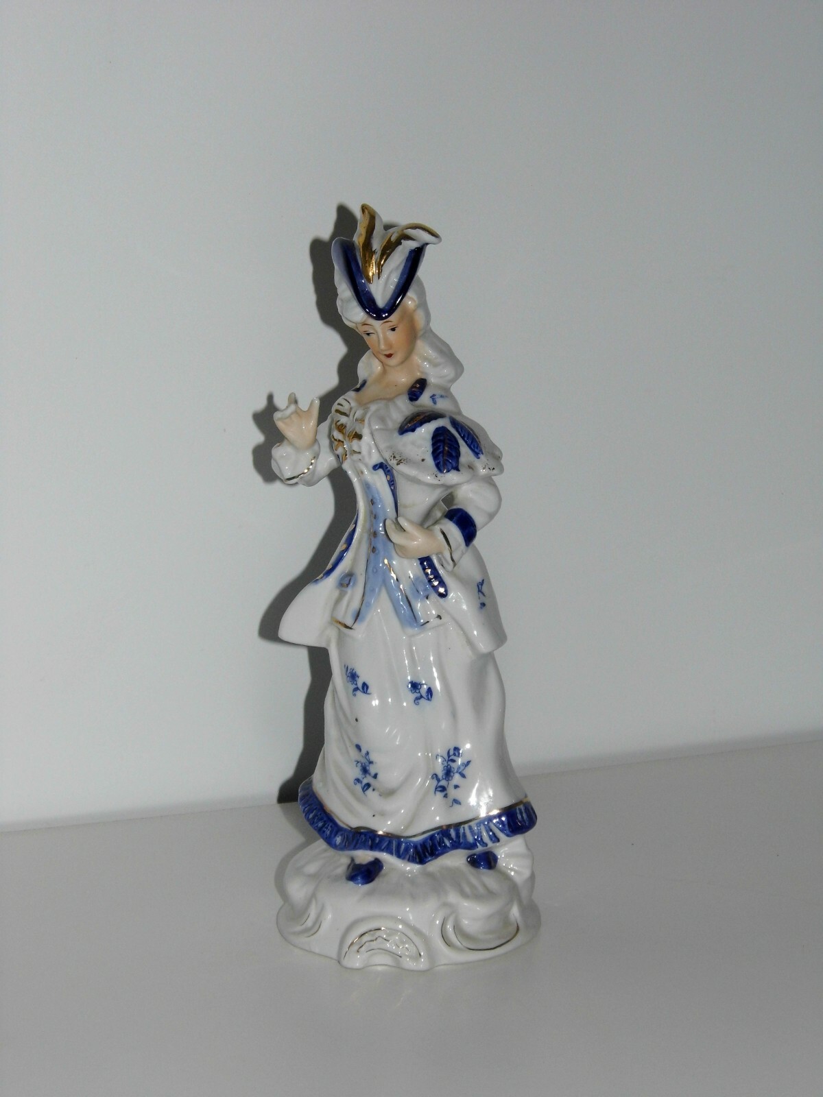 Picture 1 of 8