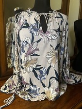 O Neill floral long sleeve top. Size M NWTGS.