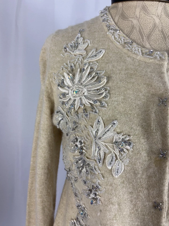 Cárdigan suéter de lana adornado beige talla M DKYN Foto 3 de 4