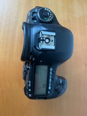 Canon EOS 5D Mark III 23,4MP Spiegelreflexkamera - Schwarz (Nur Gehäuse) Defekt - Bild 1 von 4
