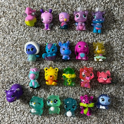 Lot Of 21 HATCHIMALS CollEGGtibles - Varies Seasons - Mixed Lot