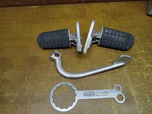 honda goldwing foot pegs & brake pedal & oil wrench