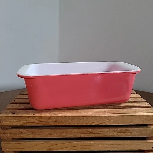 Vintage Pyrex Flamingo Pink 1 1/2 QT Loaf Pan Dish #213 USA