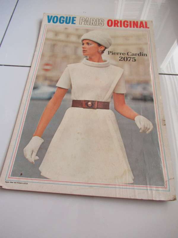 PIERRE CARDIN VOGUE PARIS ORIGINAL FASHION Model 1960s ADVERTISING STANDEE RARE!