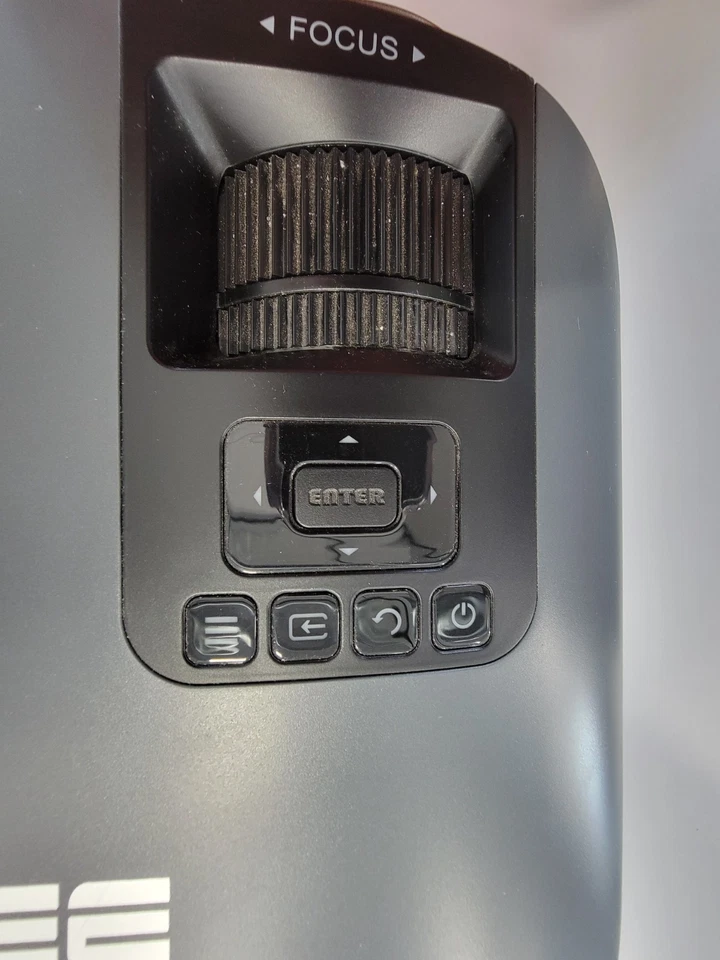 GooDee YG600 1080p HD Desktop Projector - Image 3 of 4