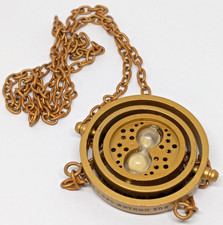 Hermione Granger 's Time Turner 360 Rotatable Hourglass Necklace plastic Replica
