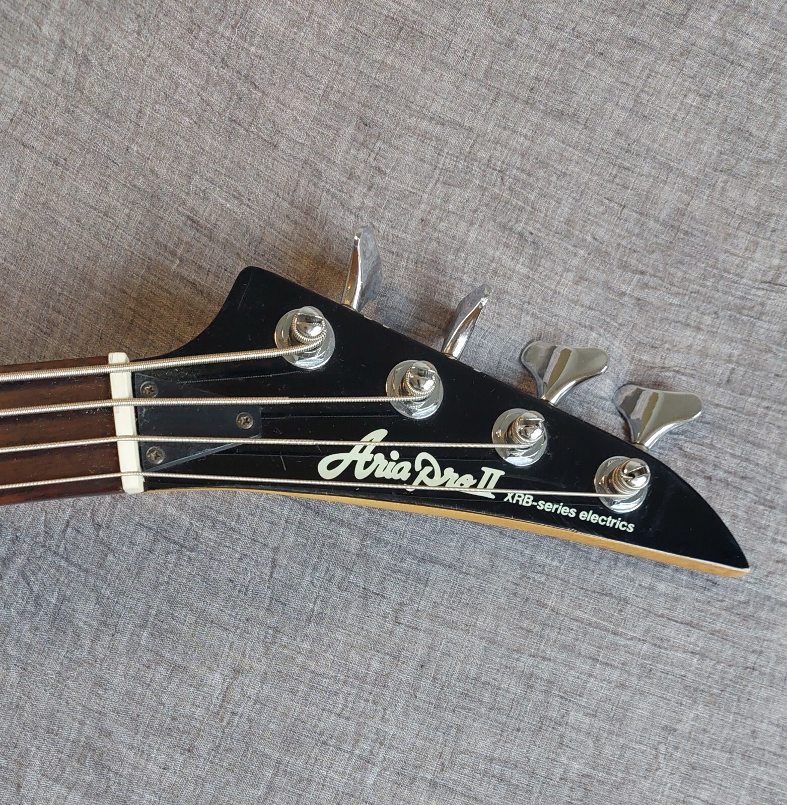 Aria Pro II XRB Series Electric Bass Guitar 4String Antique White Late