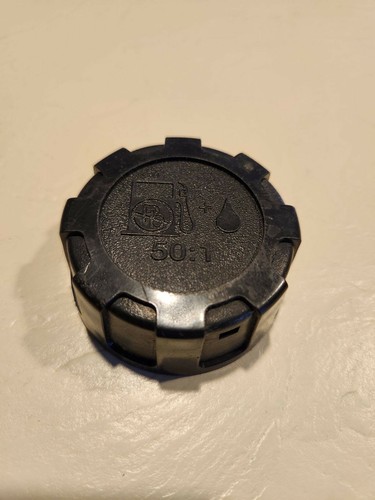 GENUINE OEM TORO PART # 104-4133 GAS CAP ASM; REPLACES 104-4132, 55-3573
