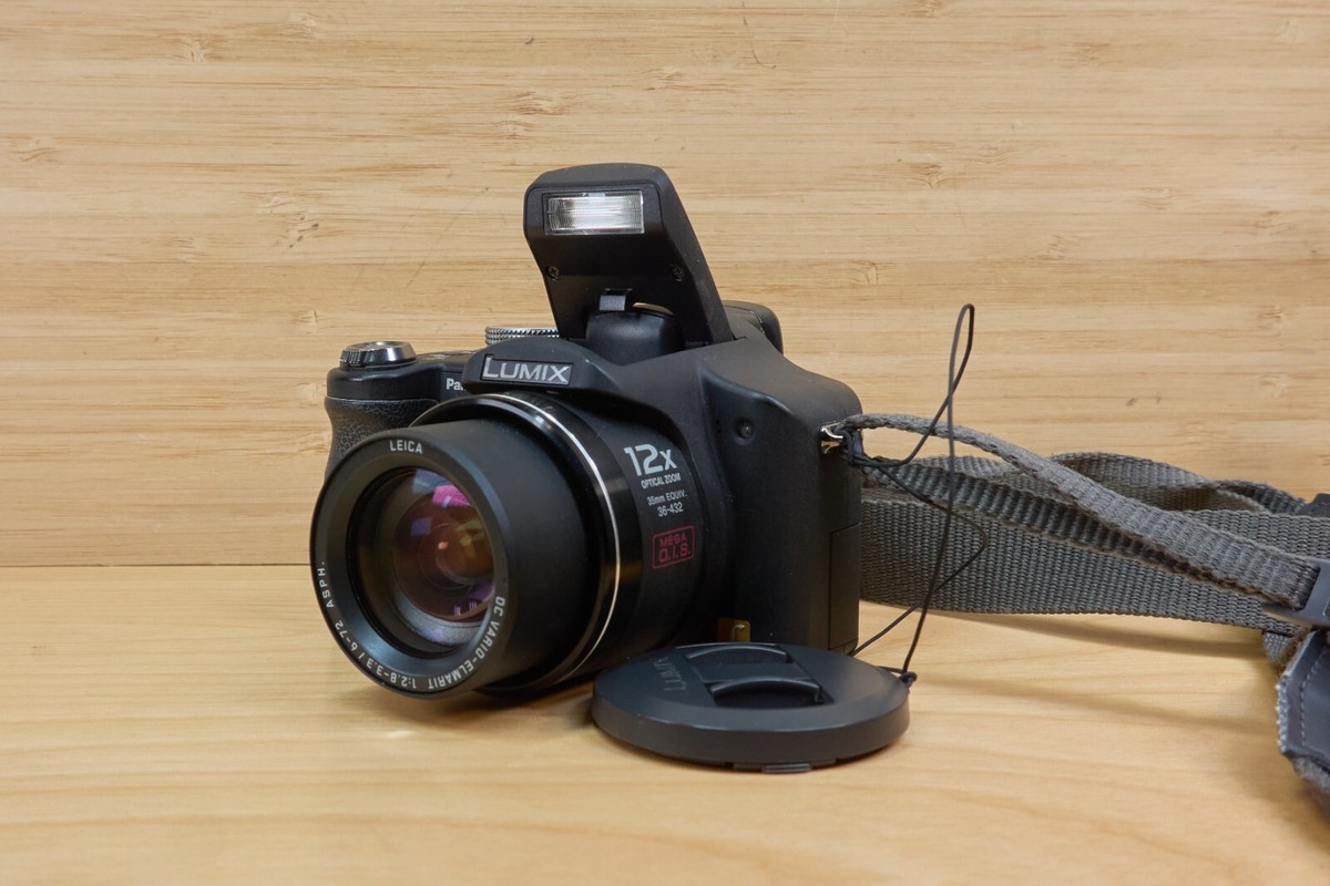 Panasonic Lumix DMC-FZ8 7.2MP Digital Camera, 12x Optical Zoom