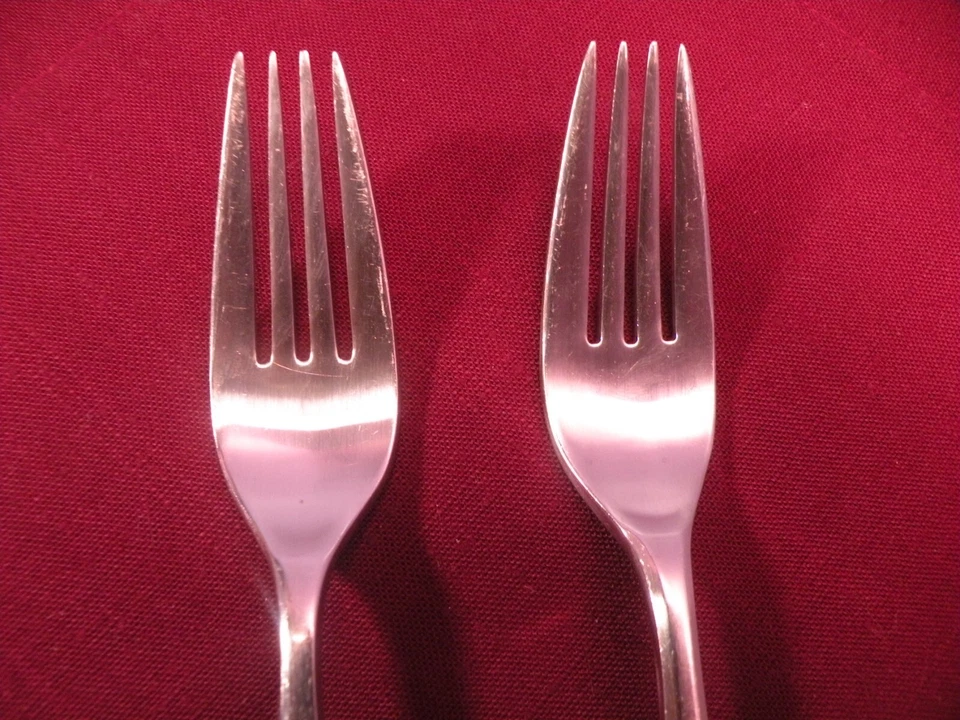 Set Of 2 Splendide Danica  Dinner Forks Stainless 7 3/4 GA3 - Image 2 of 4