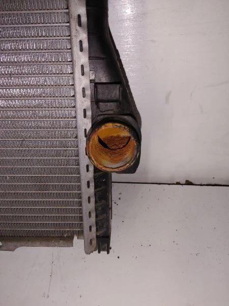 BMW 540I E39 540 1997-1998 RADIADOR ASM Foto 3 de 4