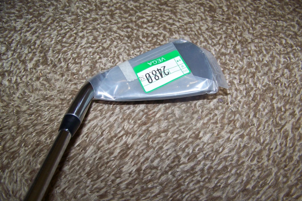 VEGA VC-05 4 iron, RH, NS Pro 980 GH Stiff steel shaft - Image 2 of 4