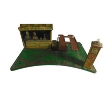 72/1379 Vintage 1935 Marx Roadside Rest Service Station Tin Toy