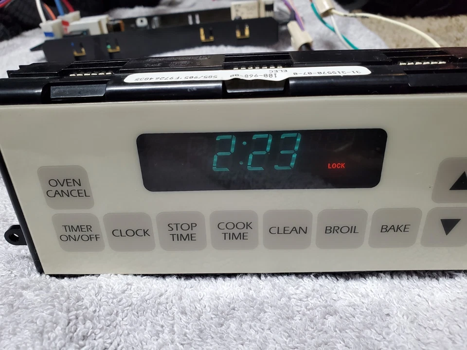 Amana Oven Control Board - Part # Y0315570 | 31-315570-07-0 | 100-968-00 - image 2 of 4