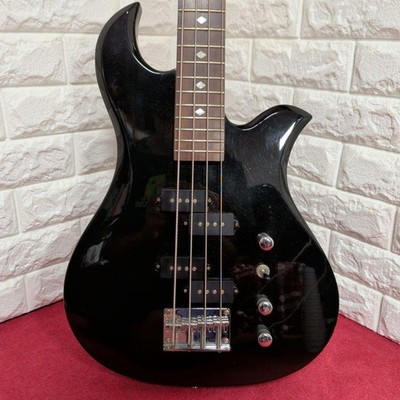 B.C.Rich Eagle BASS Black Safe packing!