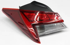 OEM Left Driver Side Tail Lamp For Hyundai Elantra (Korea) 92401-AA120 Lens Chip