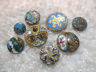 LOT OF SMALL SWEET ANTIQUE BLUE ENAMEL ON BRASS BUTTONS 5/16" TO 5/8"