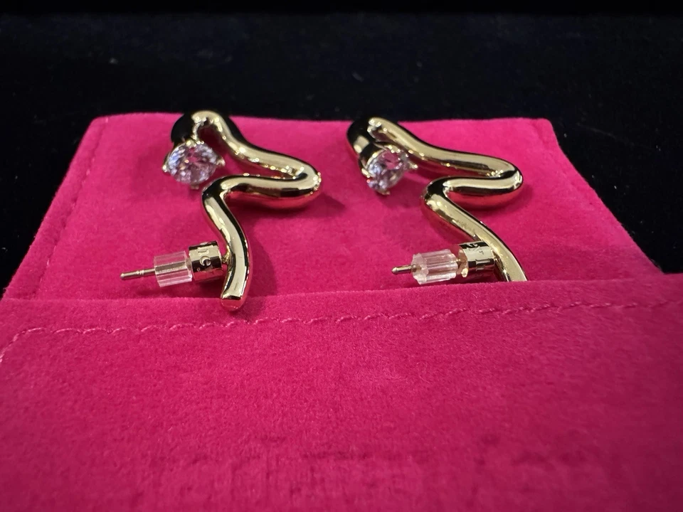 Nuevos Pendientes Hey Harper Oro Tachuela Squiggle Estrás Glamour Audaz Moderno Declaración Foto 3 de 4