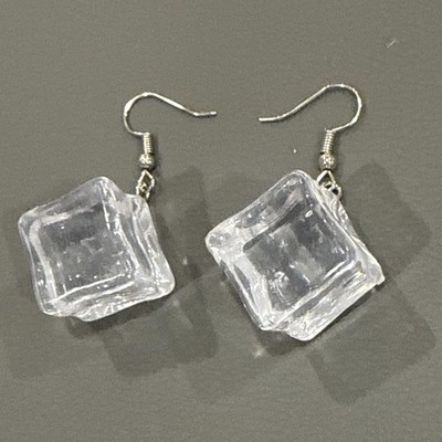 Eiswürfel 3-D Haken Ohrringe Neu ohne Etikett Icebreaker Fun Gag Geschenk ICEY