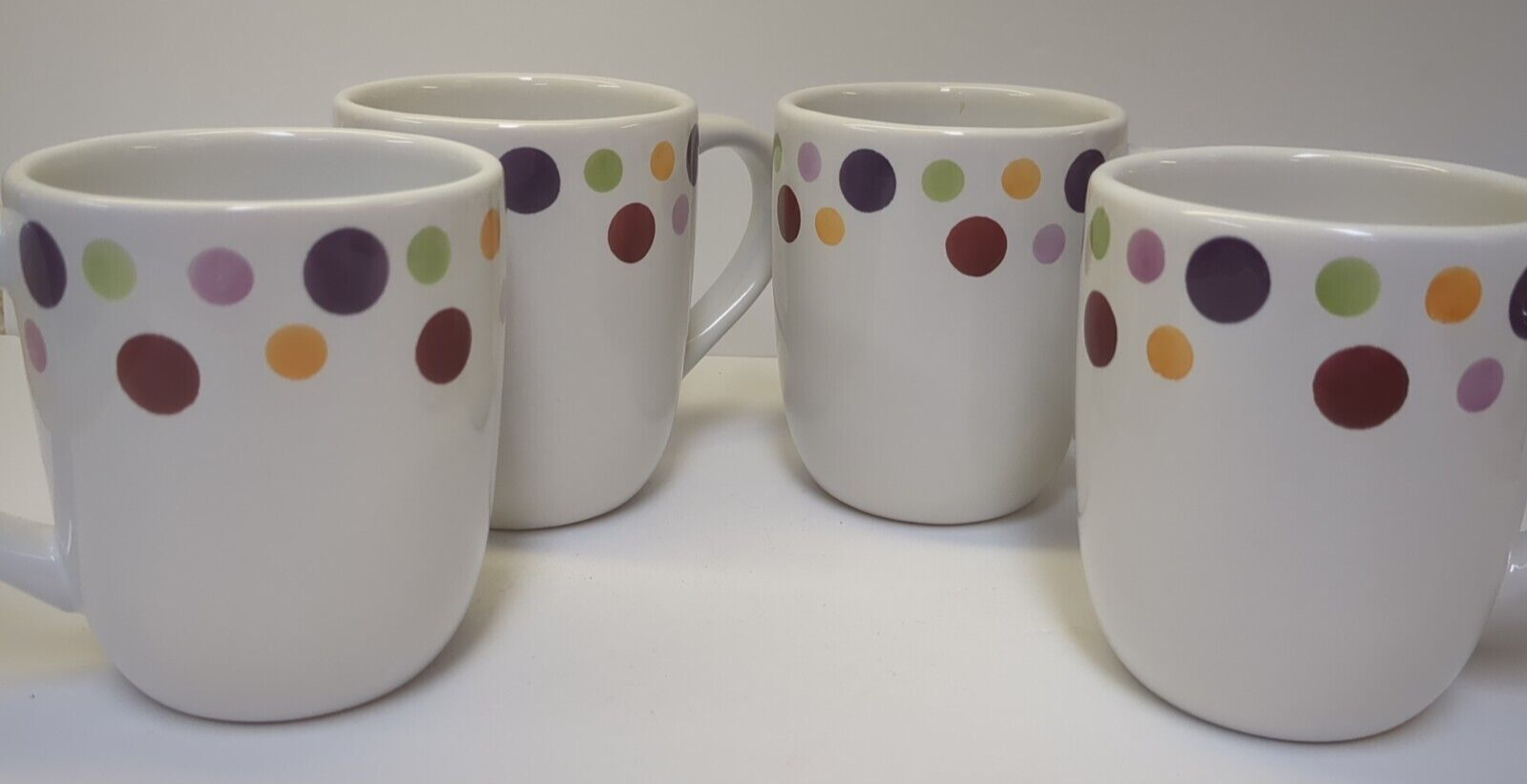 Pampered Chef Dots Coffee Mugs Set of 4 Like New Condition