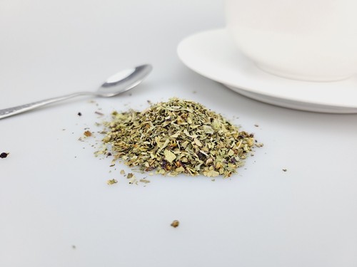 Chopped Dried Basil 500g - Selected for the Best Quality - Premium Food Grade - Picture 3 of 5