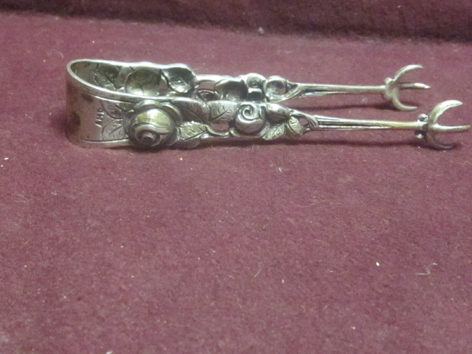 Vintage AMD 800 Silver ROSE SUGAR TONGS 3 3/4" 20g No Mono - Image 2 of 4
