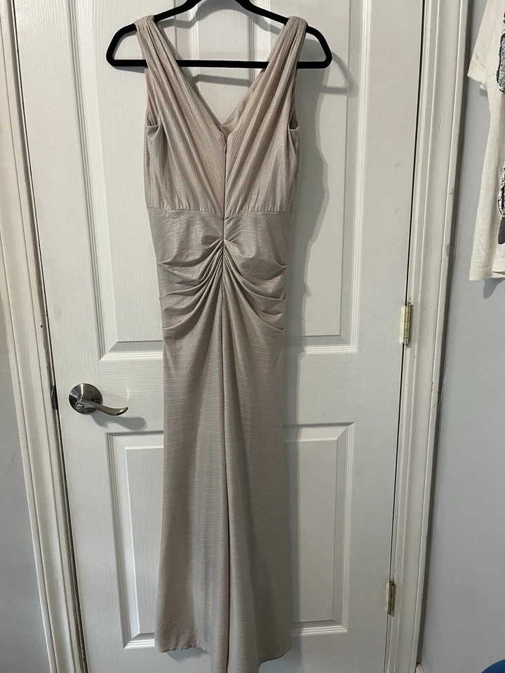 Vestido de noche para mujer Adrianna Papell talla 4 color champán ropa formal ☼ Foto 2 de 4