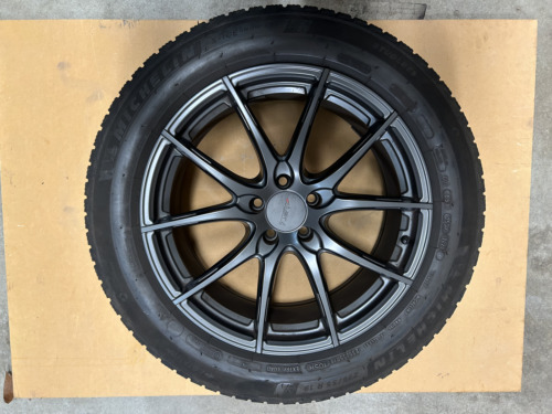19" Wheels and winter tires. Fit 2016 Porsche Macan Turbo - Picture 3 of 14