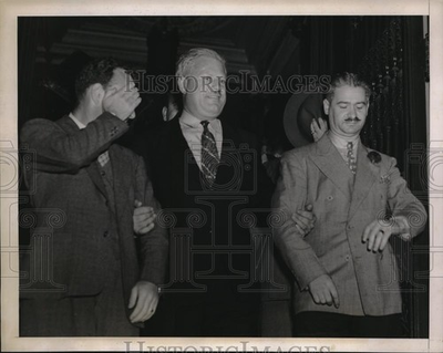 #ad 1939 Press Photo Herman Tessler Joe AimeeJoe Campbell at police HQ $24.99