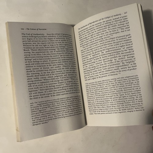 The Culture of Narcissism: Christopher Lasch. Warner Books, 1st Edition 1979 - Picture 14 of 14