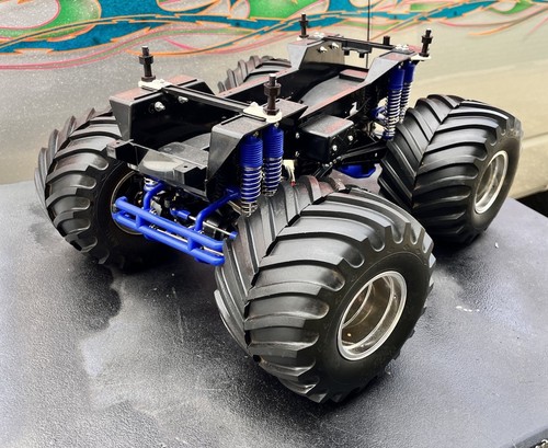 2004 Tamiya RC 1:10 “Clod-Vette” Super Clod Buster 4x4x4 Assembled LOSI Motors - Picture 20 of 24