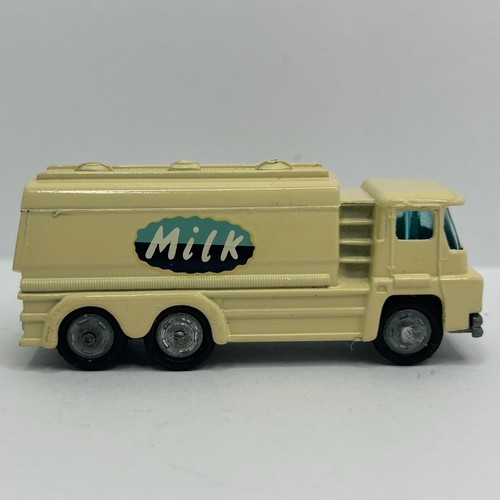 Vintage HUSKY Models Tanker Milk Truck 1960s VTG Diecast Made in UK Nice Conditi - Picture 2 of 9