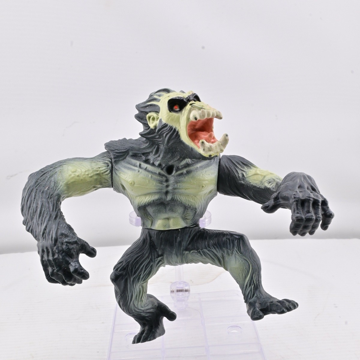 Kenner Congo Deluxe Bonecrusher/Mangler Gorilla 1995 Figure