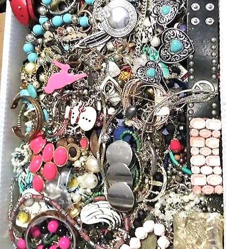 Jewelry 1 LB WEARABLE Bulk Lot Estate Vintage to Modern Costume- LOOK #441S