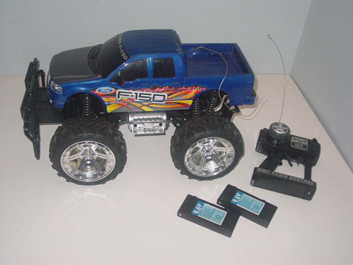 Hot Wheels Camioneta Ford F150 A Control Remoto 2021 Hot Wheels