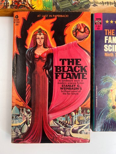 Vintage Sci Fi Paperback Books Lot of 5 - Mixed Authors - Foto 5 di 6
