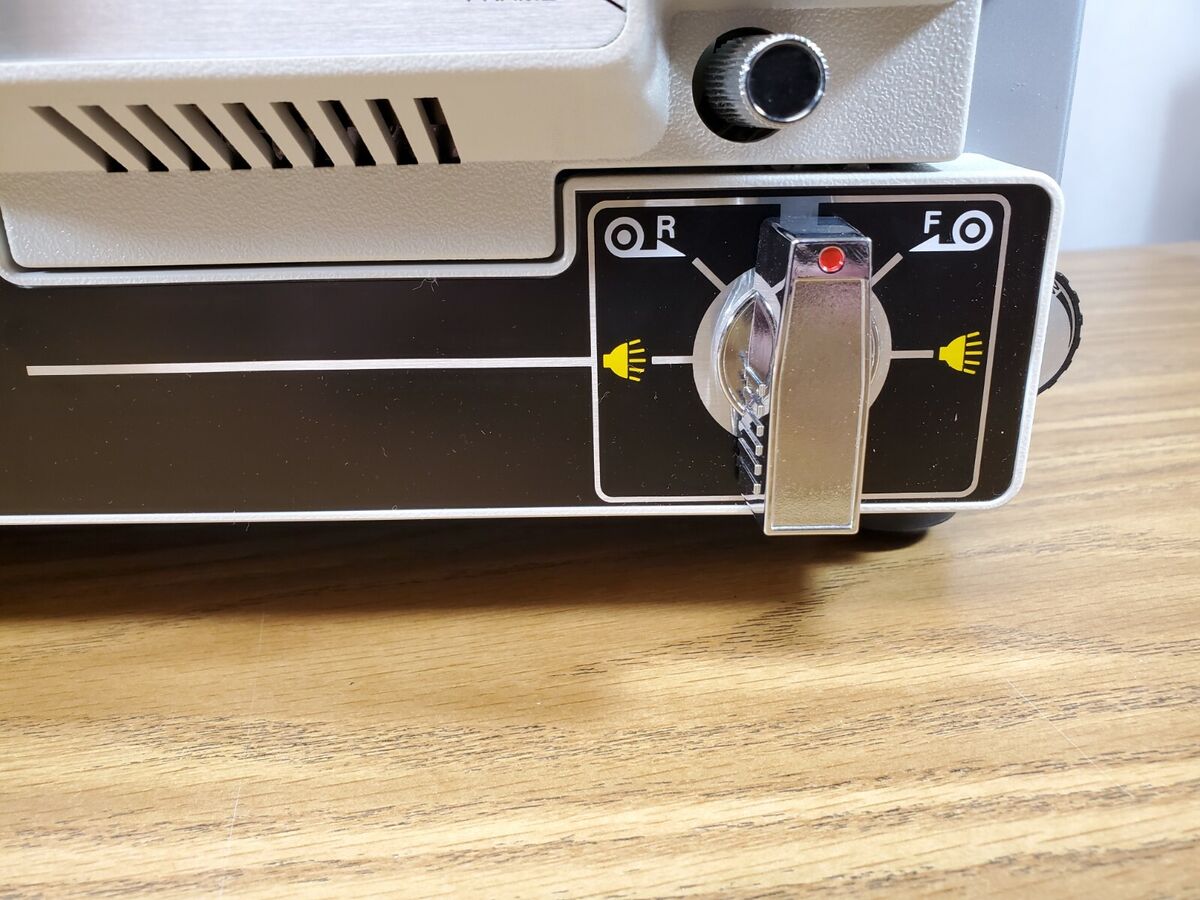COPAL CP SOUND 402 8MM SUPER 8 SOUND PROJECTOR COPAL CP SOUND 402 8MM SUPER 8 SOUND PROJECTOR