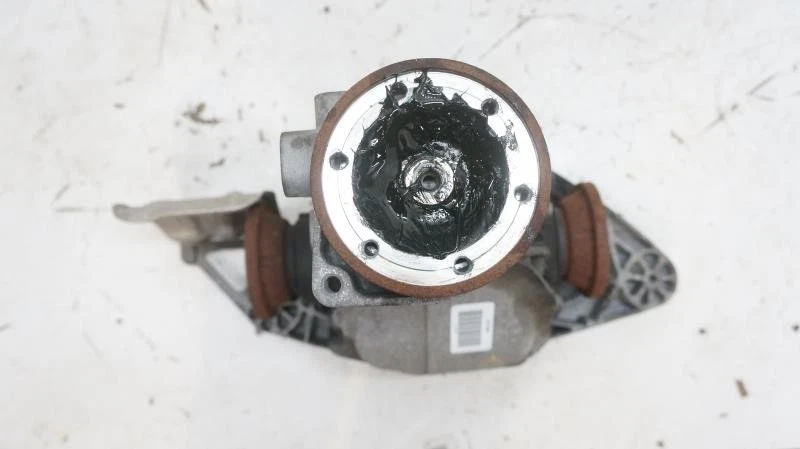 10-16 奥迪 A4 Quattro 2.0L AWD 后轴差速器托架 88K 0BC-500-043-L — 第 4/4 张图片