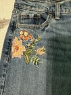 NWT Old Navy Boyfriend Straight/Deoit Embroidered Jeans Size 4 — photo 4