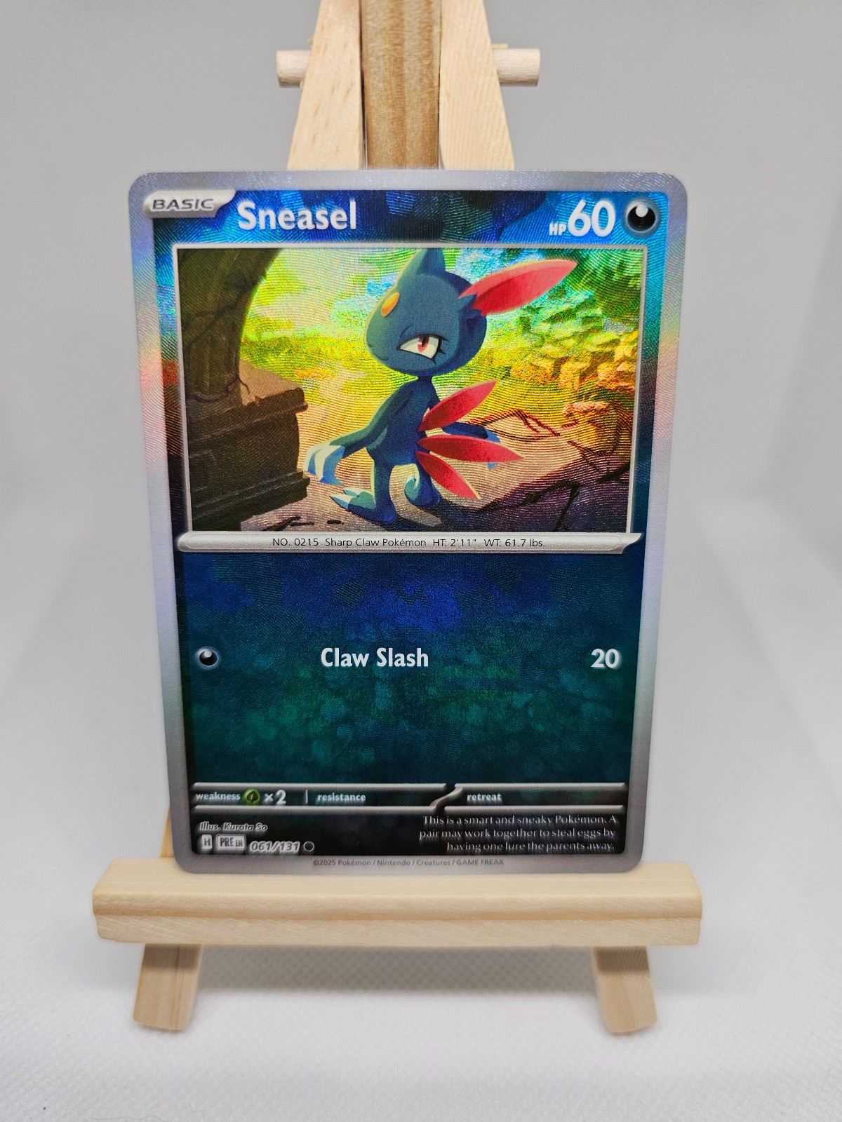 Sneasel (Master Ball Pattern) - 61/131 SV: Prismatic Evolutions - Near Mint