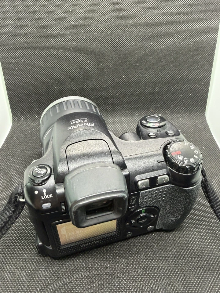 Fujifilm FinePix S Series S5600 5.1MP Digital Camera - Black, photo 4 of 5