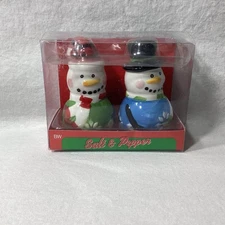 Boston Warehouse Sweater Snowman Salt and Pepper Shakers NIB
