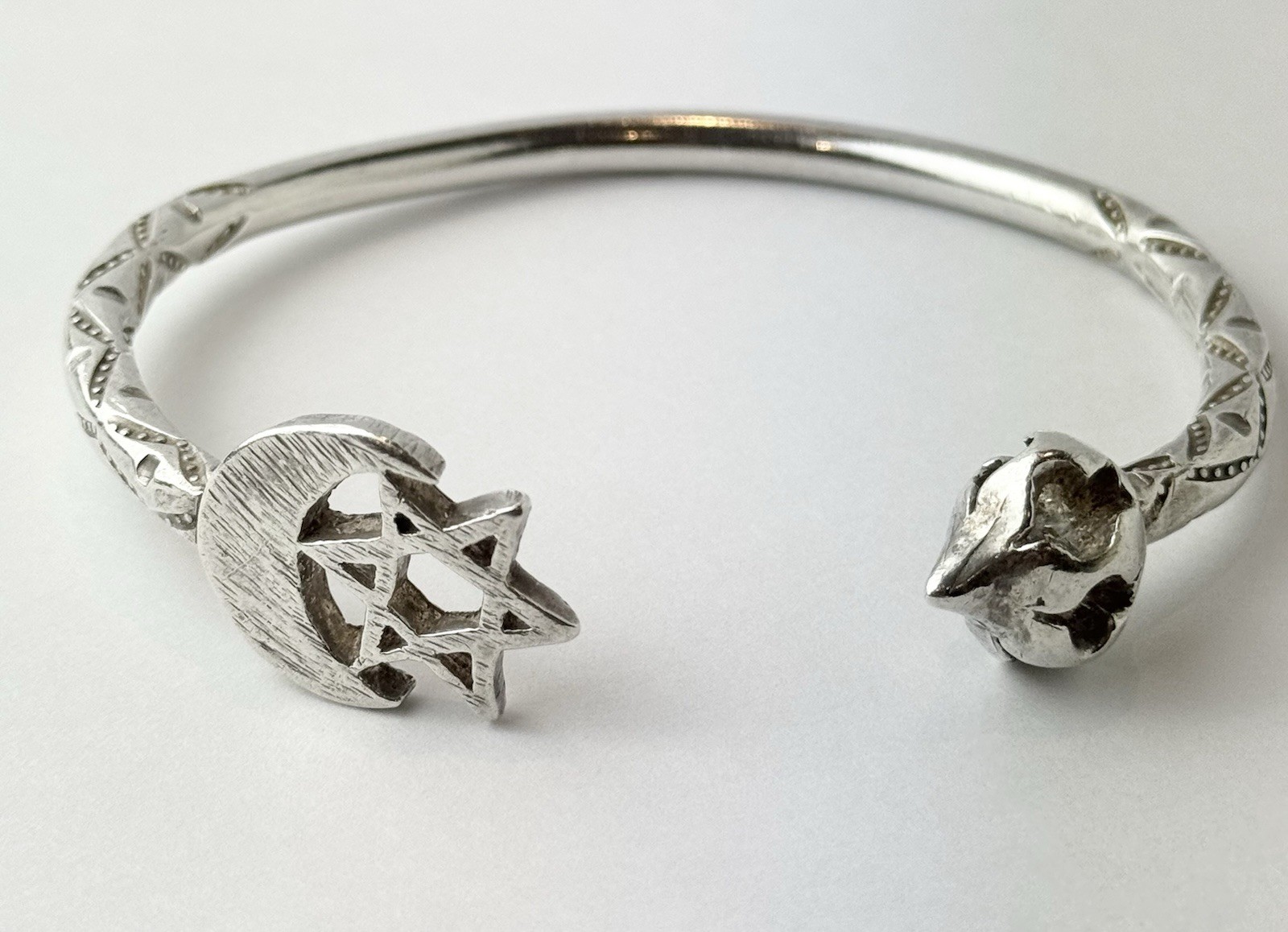 Solid Sterling Silver Crescent Moon & Star 8” Cuf… - image 2