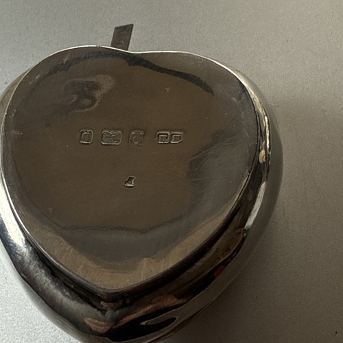 Henry Matthews 1901 Antique Repousse Sterling Silver Heart Shaped Trinket Box - Picture 15 of 22