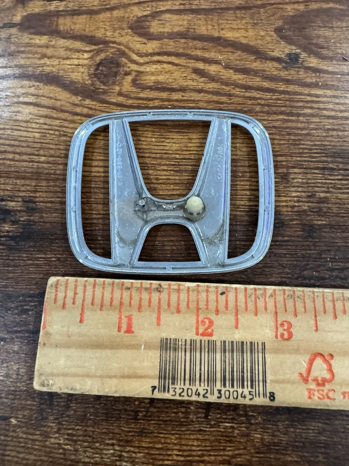 1997-2001 Honda CR-V CRV Rear Lift Tail Lift Gate Lid Logo Symbol Emblem Chrome - Image 3 of 4