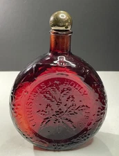 VTG Wheaton Glass Ruby Red CHRISTMAS HOLLY Decanter. EUC. 1973 USA 8" T